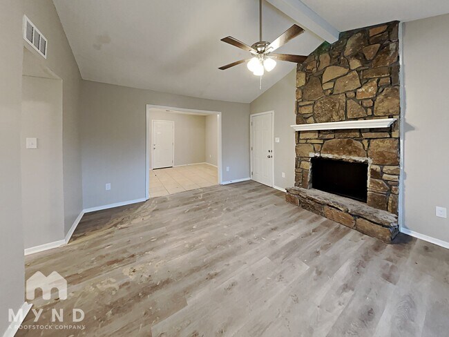 Photo - 4912 Summitridge Dr