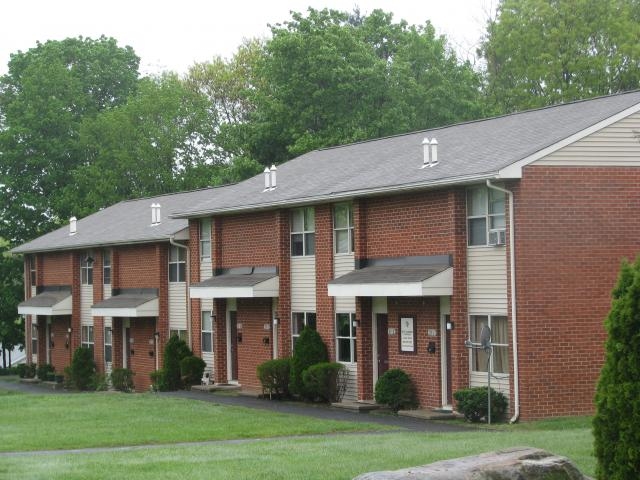 Scott Gardens Apartments - Scott Gardens Apartments