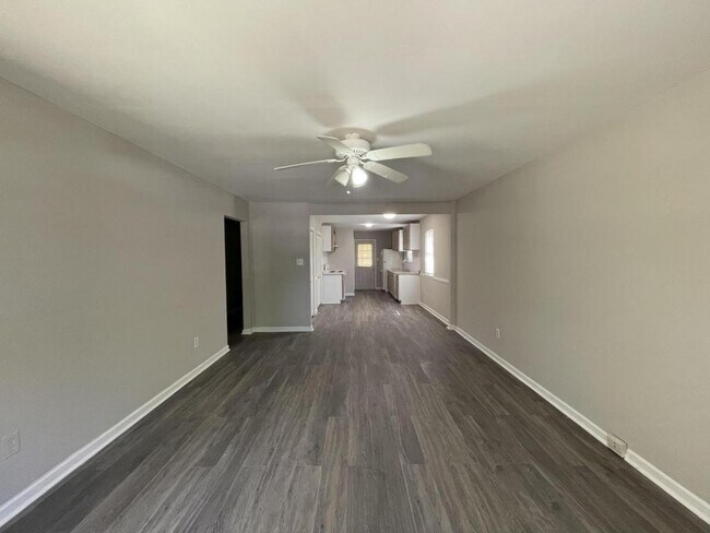 Photo - 2000 Patterson Ct