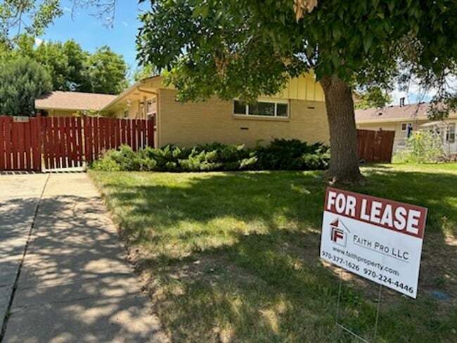 Building Photo - 3006 Butternut Dr Unit 3006