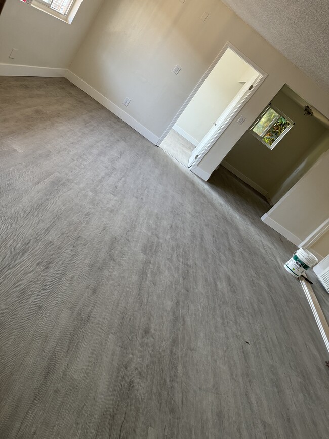 Building Photo - 212 N Santa Fe Ave Unit D