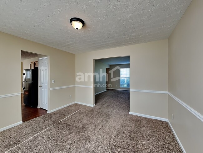 Photo - 1905 Gates Ferry Way