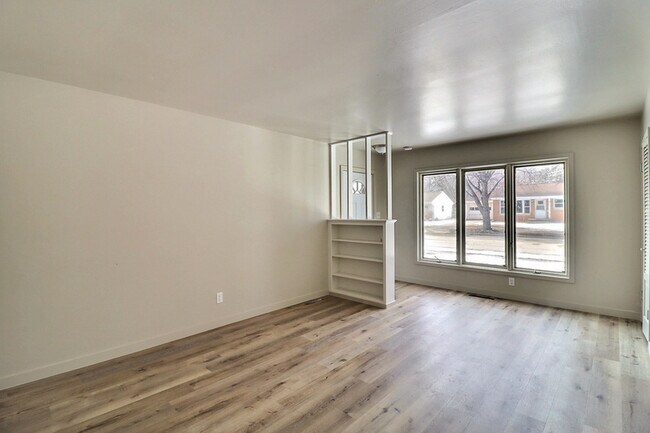 Photo - 803 Gross Ave