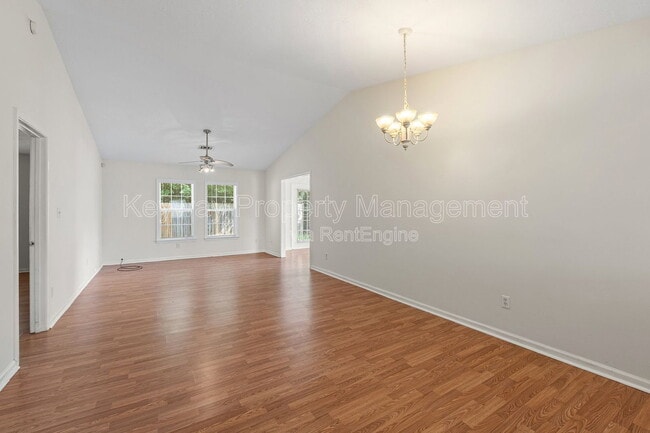 Photo - 123 Portofino Ln SW