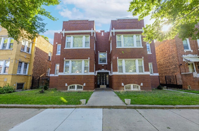 Photo - 6605 S Rockwell St Apartment Unit 2N