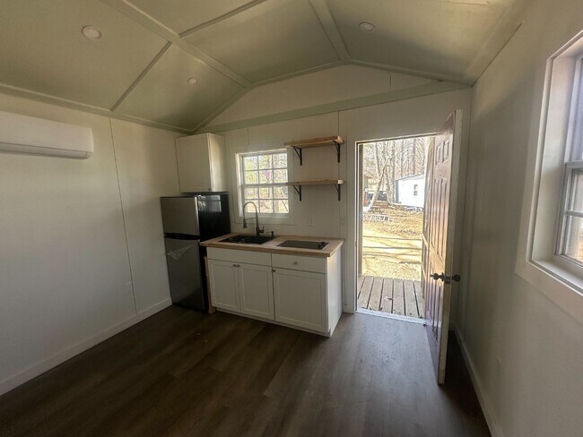 Photo - 2015 Union School Rd SW