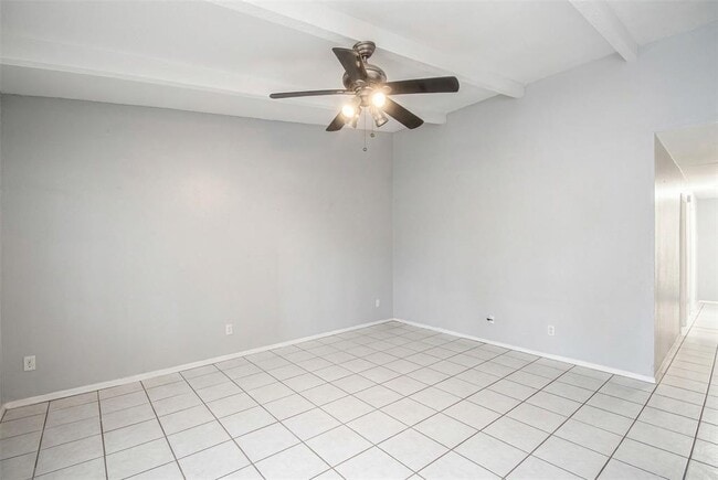 Photo - 8206 Exmoor Dr