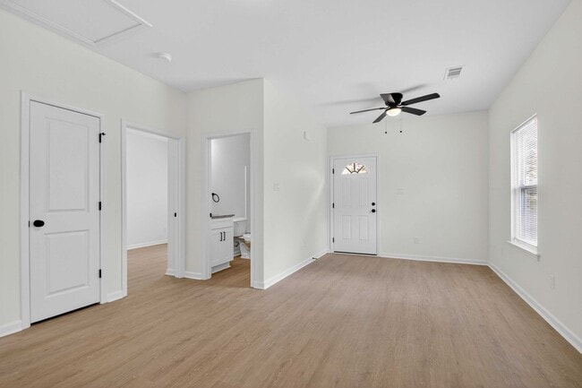 Photo - 2009-2011 Scotty Ct Unit 2009 Scotty Ct