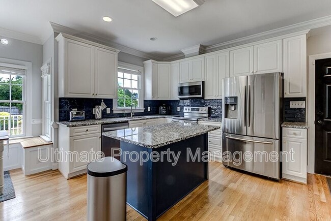 Photo - 7022 Cayman Ct