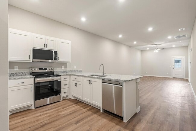 Photo - 6137 Princess Ln