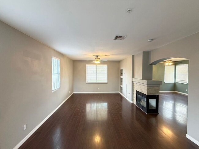 Photo - 8901 Square Knot Ave