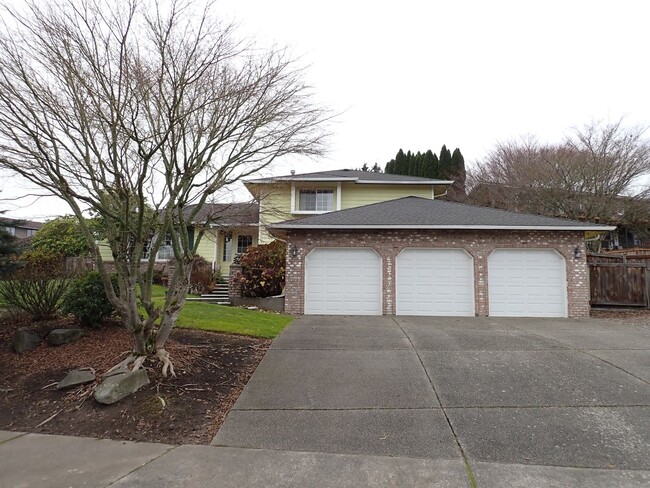 Large Puyallup/Souhhill Home - Large Puyallup/Souhhill Home