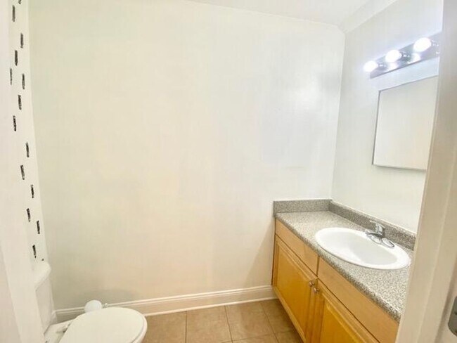 Photo - 514 Wingspan Way