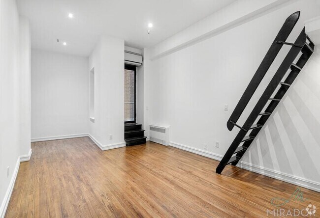 Building Photo - 0 bedroom in New York NY 10003 Unit 2A Rental