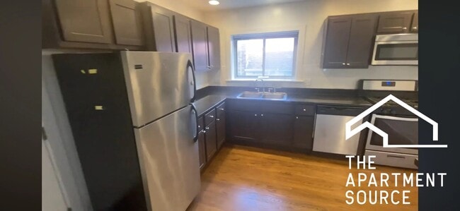 Building Photo - 2536 W Fitch Ave Unit 1