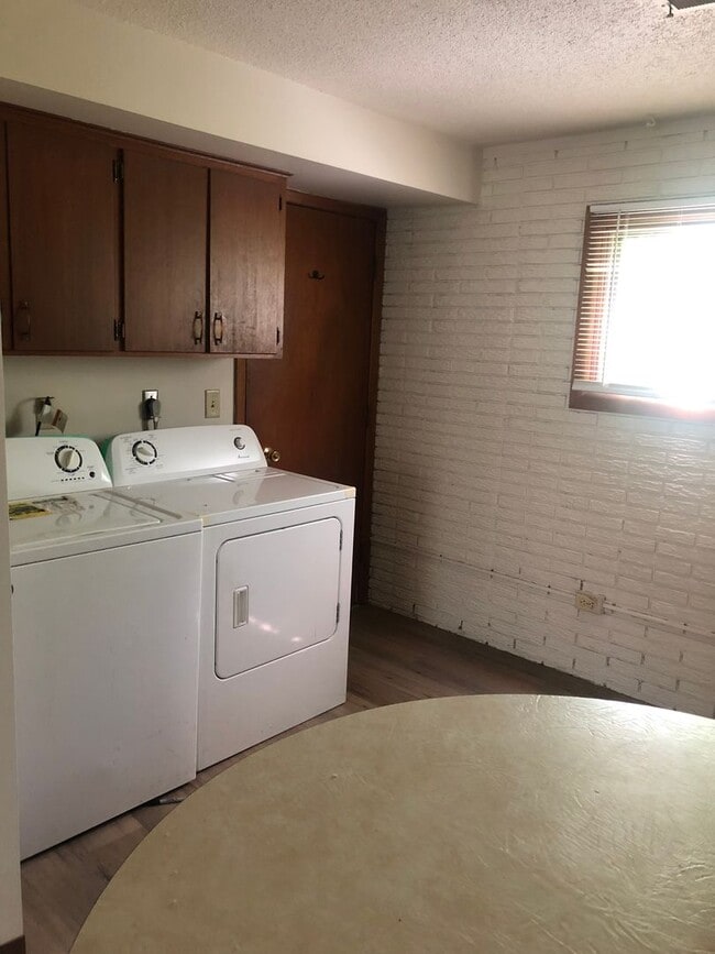 Photo - 1305-1305 Tracy Ln Unit 1303 Tracy