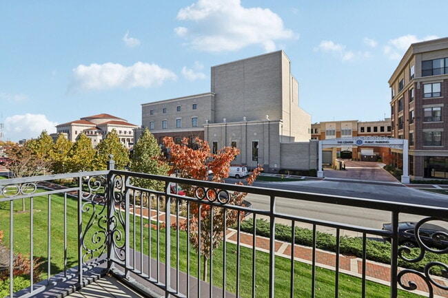 The Kent at Carmel City Center