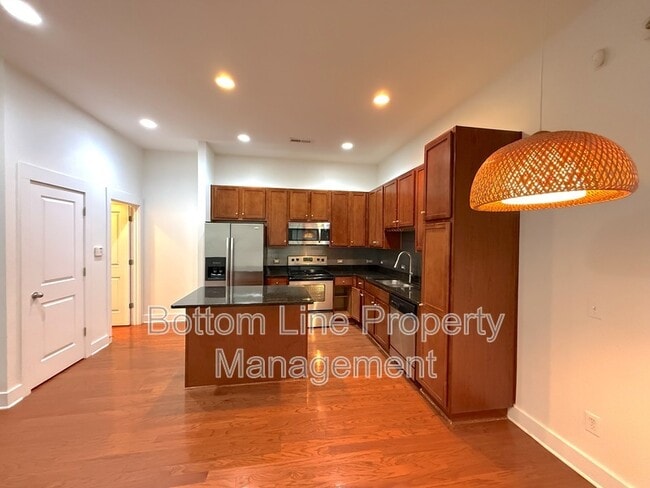 Photo - 904 Warren Burgess Ln