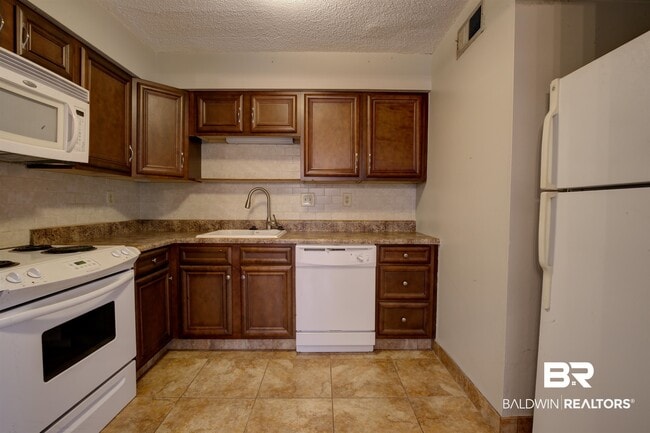 Photo - 207 S Mobile St