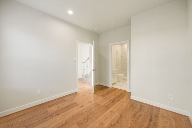 Photo - 6302 Chelsea Falls Ln