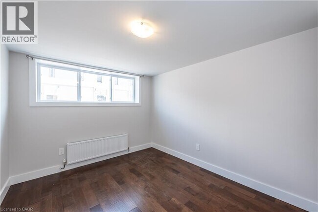 Photo - 35 Niagara St Unit 8