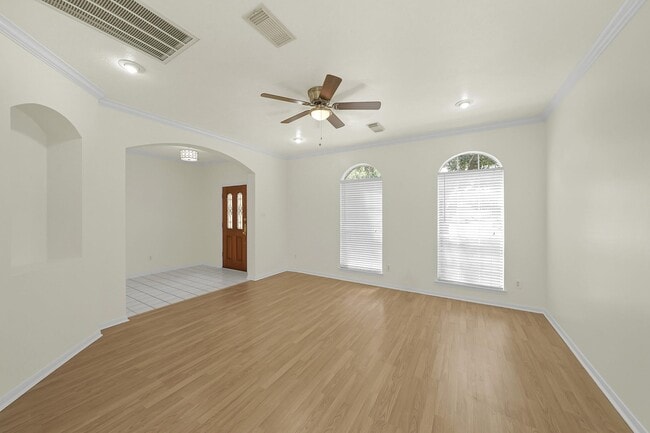 Photo - 15322 Vintage Oak Ln