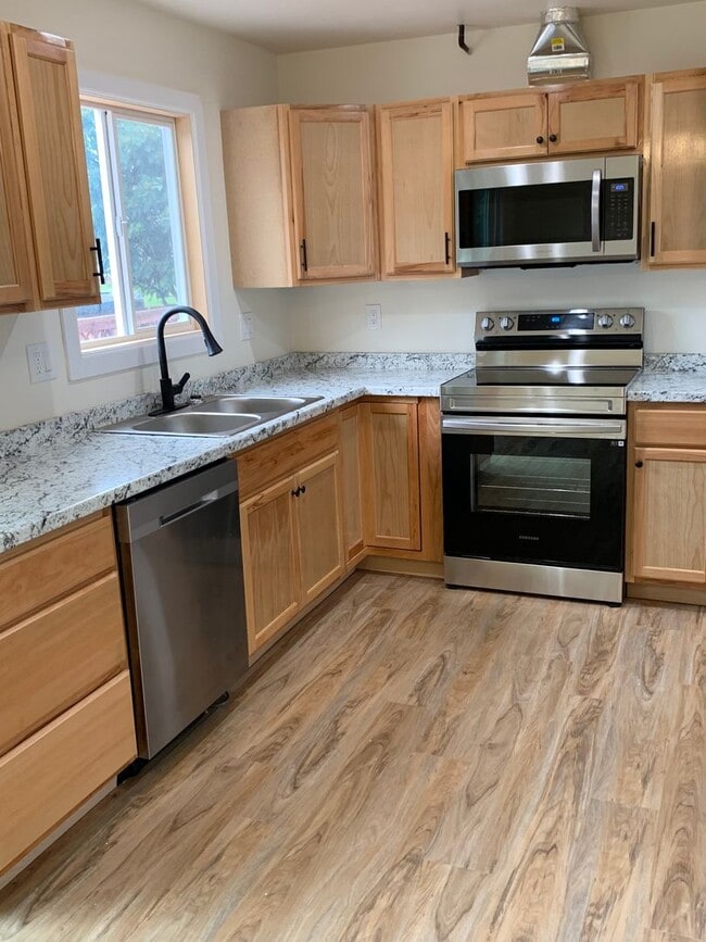 Building Photo - 6900 Unit ERTL Cranberry St #2 Rental