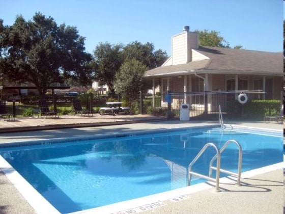 Pool - z-050225-Oakwood Village Apartments