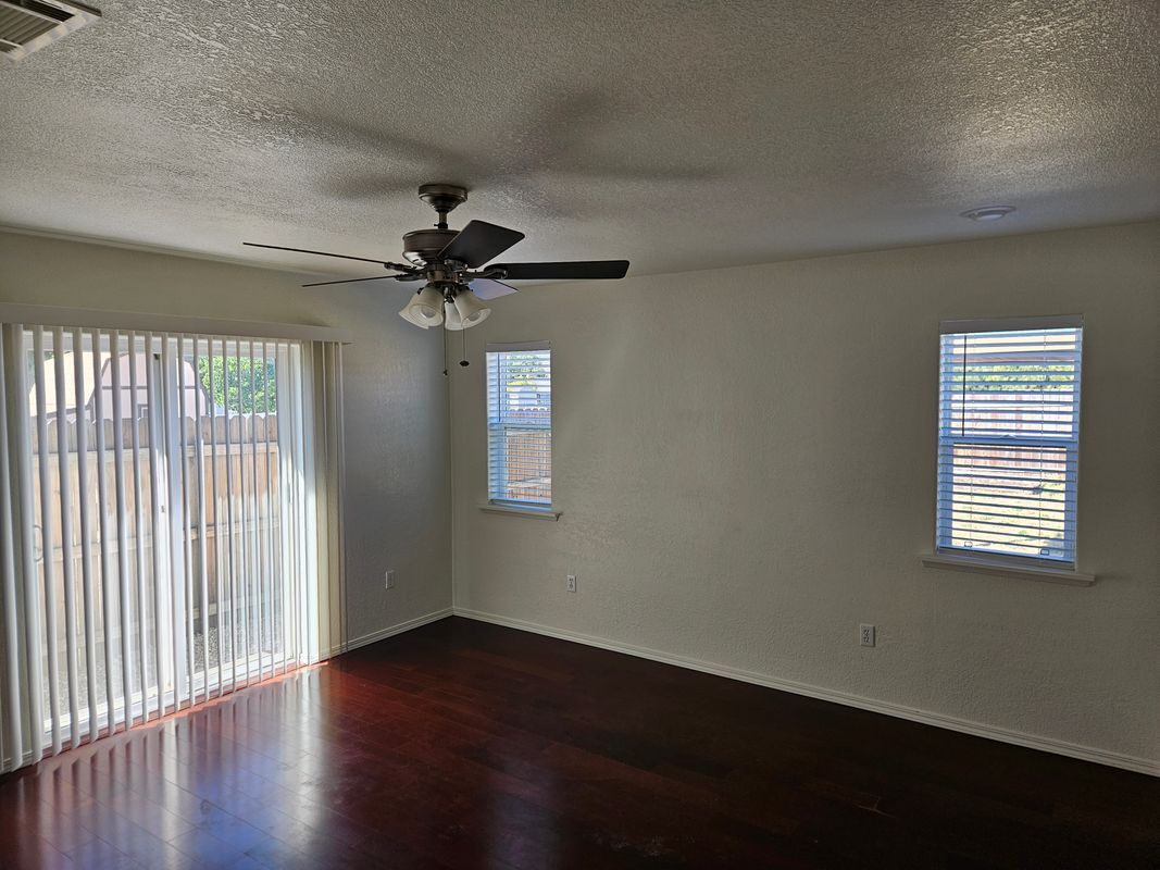 Photo - 17960 Swaps Ct