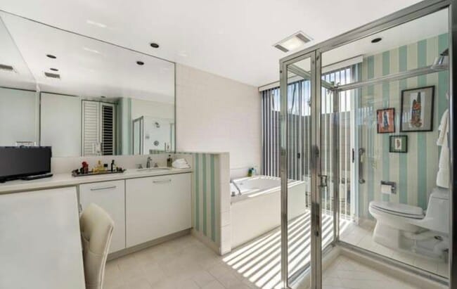 Photo - 1408 Tamarisk W St