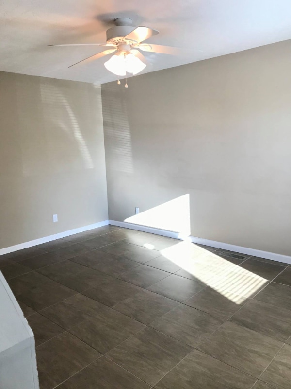 Photo - 110 Creekside Dr