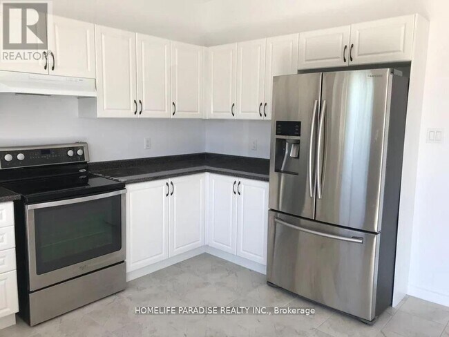 Photo - 185 Werry Ave