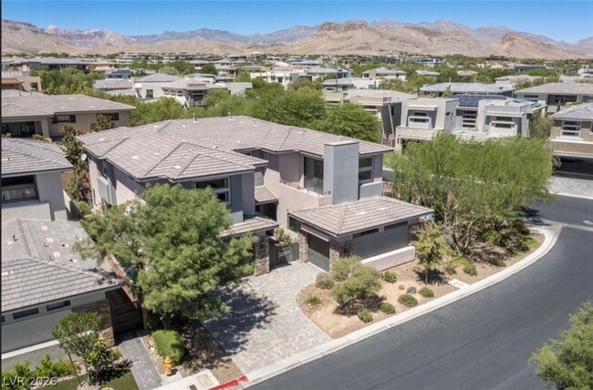 Photo - 47 Pristine Glen St