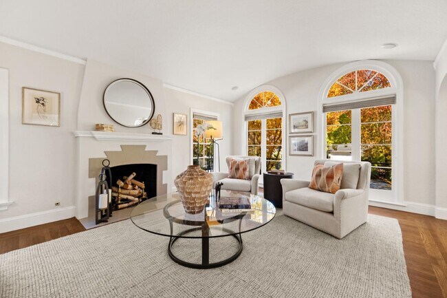 Photo - 105 Pepper Ave