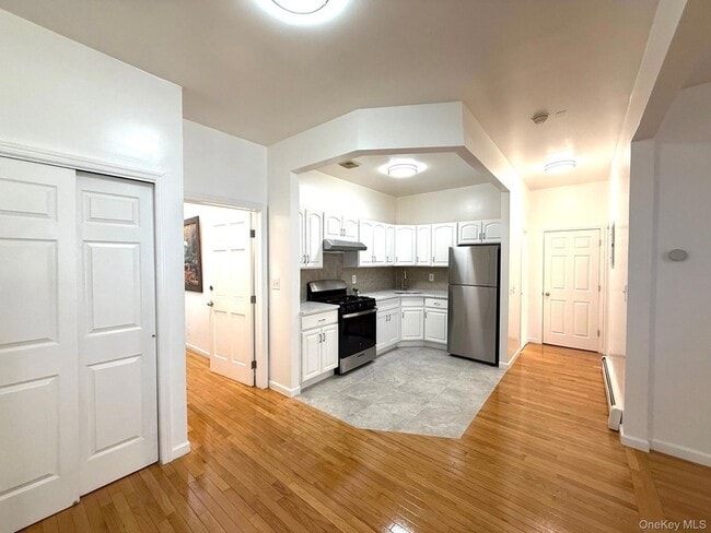 Photo - 235 Starr St Unit 1R