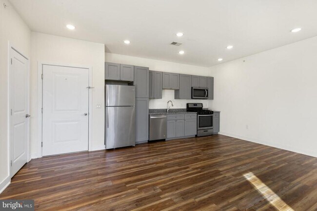 Photo - 2411 Kensington Ave Unidad 308