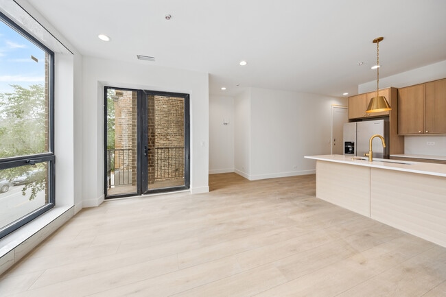 Photo - 1313 W Taylor St
