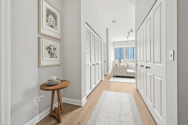 Photo - 1001 Dean St