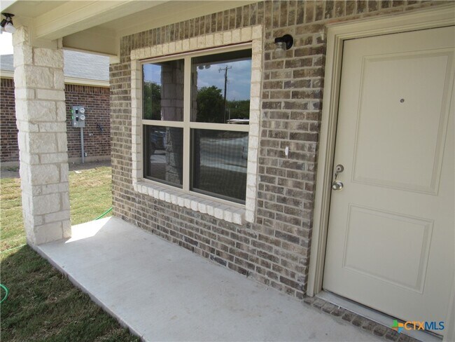 Building Photo - 1108 Stealth Ln