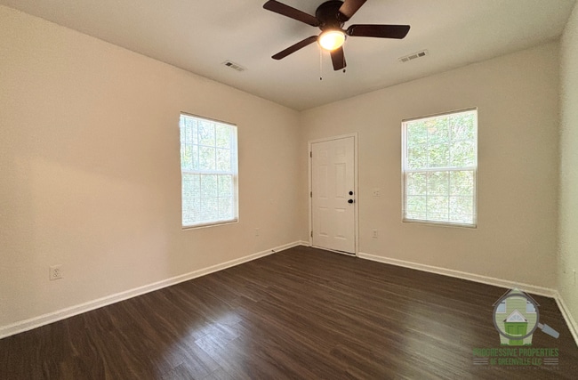Photo - 129 Harrington Ave