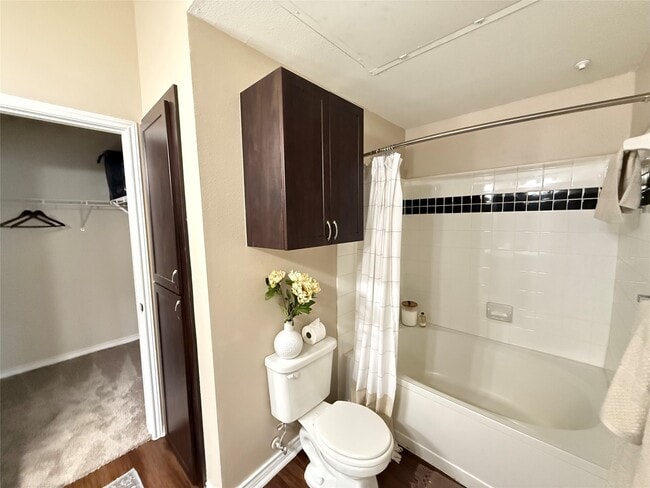 Photo - 6607 Brodie Ln Unidad 535