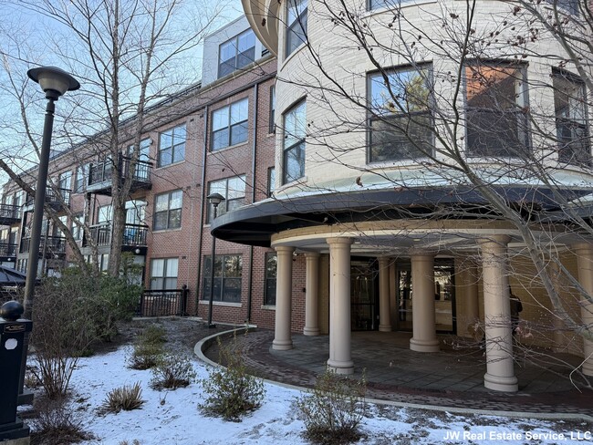 Photo - 110 Cypress St Townhome