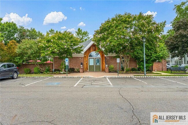 417 Northam Dr