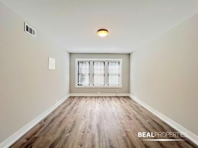 2 bedroom in EVANSTON IL 60202 - 2 bedroom in EVANSTON IL 60202 Condo Unit C1