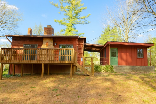 Photo - 1065 Mountain View St