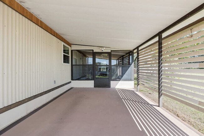 Photo - 10034 Hamp Dr