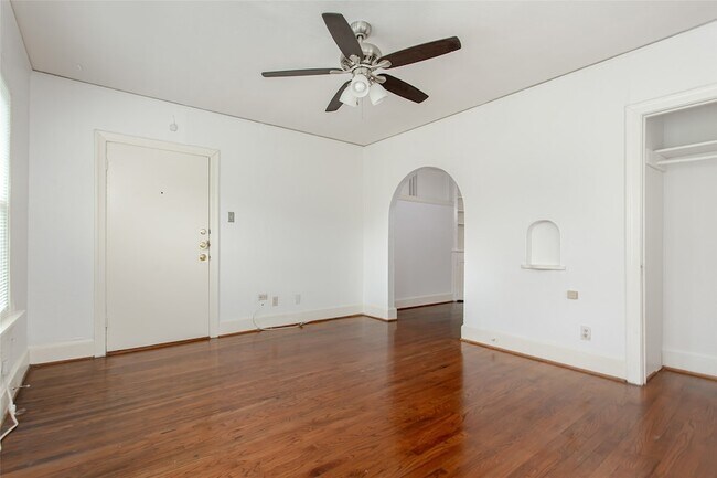 Photo - 5900 Oram St Unit 5