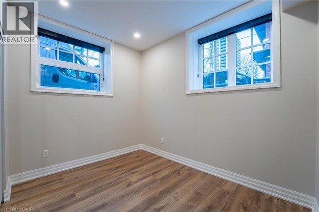 Photo - 100 Charlton Ave W Unit LL03