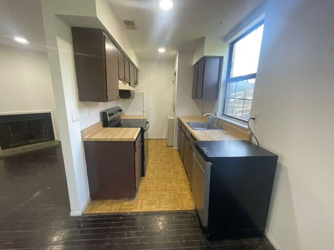 Photo - 308 W Wildey St Unit 2