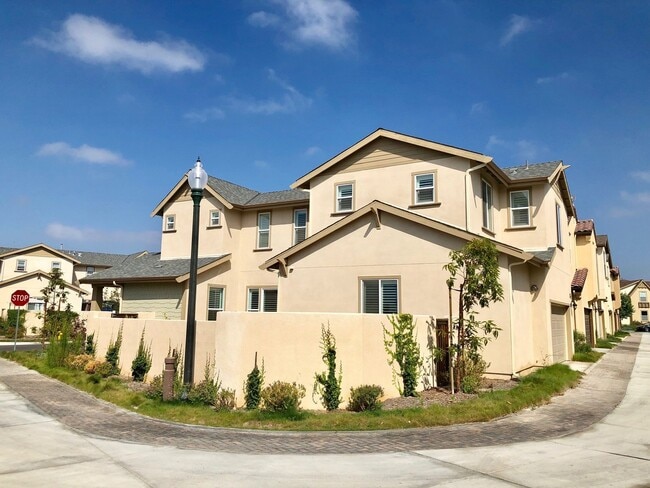 Photo - Beautiful East Ventura Home- Enclave Community
